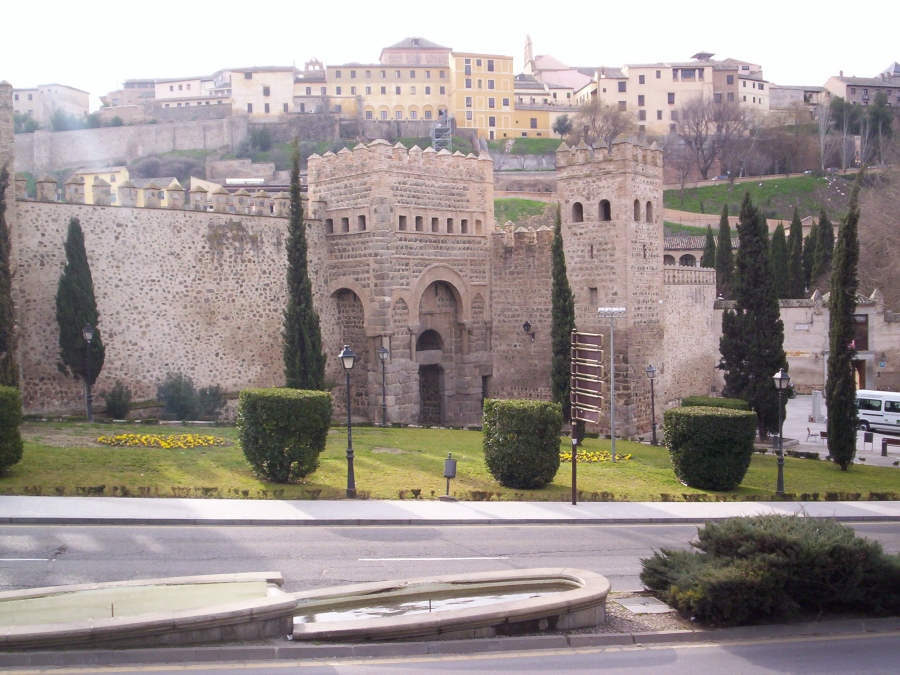 Puerta de Alfonso VI en Toledo