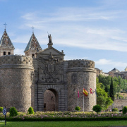 Puerta de Bisagra en Toledo